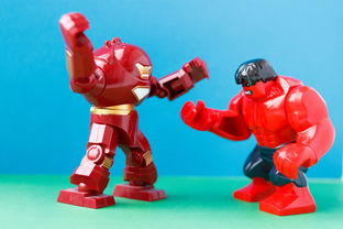 (一手拿盾一手拿剑的格斗游戏)挑战自我，一手拿剑一手拿盾牌的游戏，勇往直前不惧危险