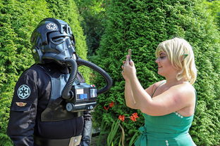 探寻一骑学院角色的魅力与激情：揭秘角色背后的故事和魅力所在