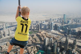 展现力量与魅力:探讨极品飞人游戏中女角色形象的勇气与独立性 展现力量与魅力:探讨极品飞人游戏中女角色形象的勇气与独立性