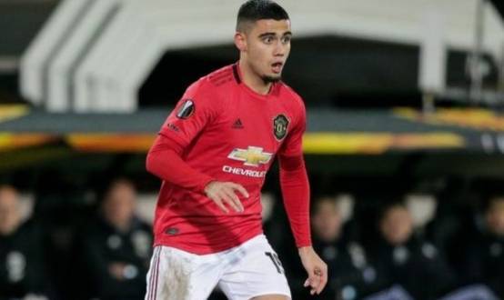 佩雷拉详述在曼联时期的经历：成功、挑战与成长