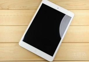 在选择平板电脑二合一时，哪个品牌的产品性价比最高、性能最强劲？