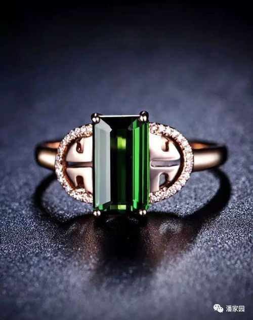 探索自然之美：揭示45种独特而迷人的绿色宝石全景及其神秘寓意